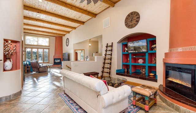 Axel's Place- Luxury vacation rental- Your home away from home