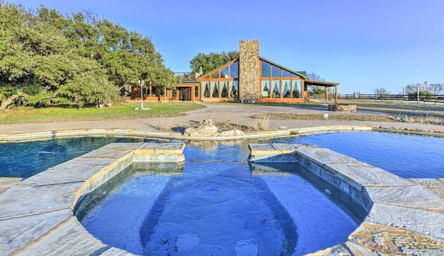 Banquet Hall & Pool: Expansive Forestburg Ranch!