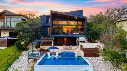 Barton by AvantStay in Austin