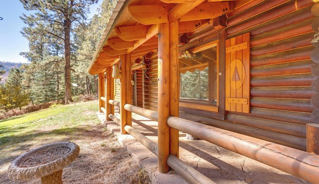 Bayfield Cabin w/Game Room & Private Hot Tub!