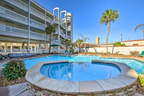 Beach Access! Resort Condo 3 Mi to Moody Gardens
