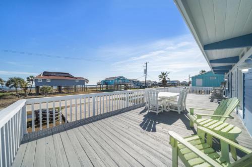 Beach Bungalow with Large Yard and Spectacular Ocean Views in Galveston