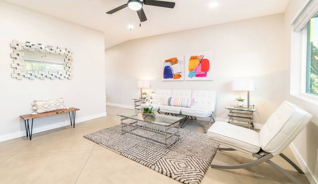Beautiful 2-bedroom townhome with AC in sunny Tucson