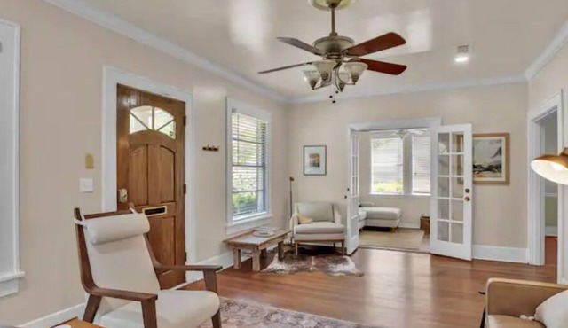 Beautiful Broadmoor whole house, full cable, grill