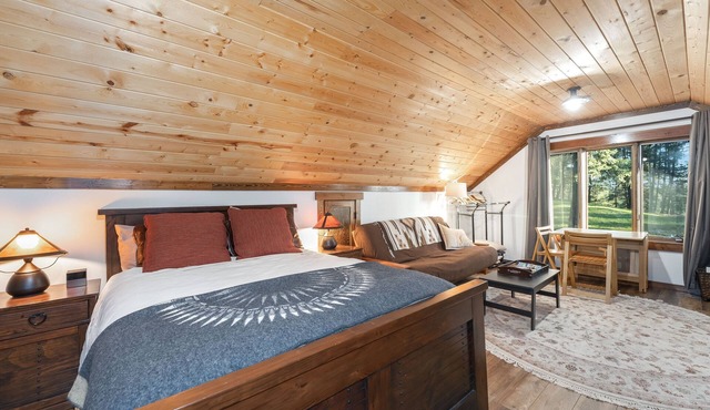 Beautiful In Bigfork - Newly built Studio Apmt. in Bigfork