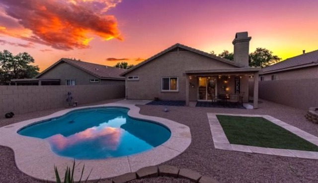 Beautiful Mountain Views/Private Pool