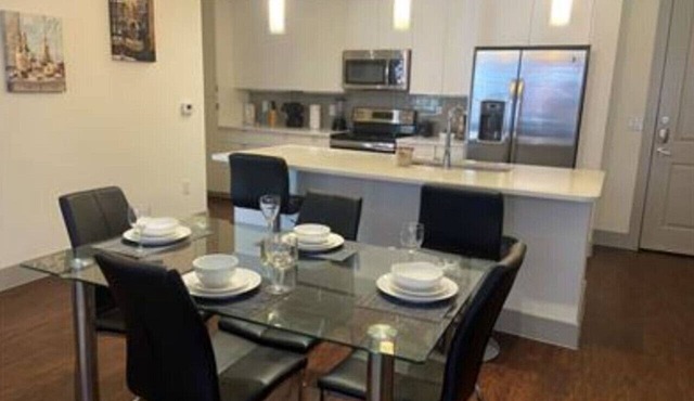 Beautiful Spacious 2 bed/2bath Apartment in The Galleria in Houston