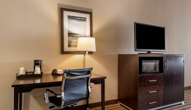 Best Western Plus North Odessa Inn & Suites in Odessa