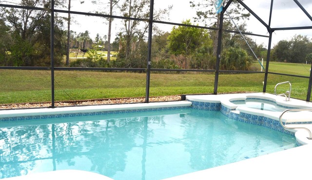 Big South-facing Pool/Mickey Mouse Hot Tub - INCLUSIVE RATES! in CLERMONT