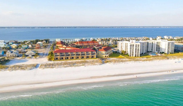 Book Fall specials now! Family Friendly, Close To The Beach! in Pensacola Beach