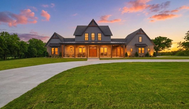 Brand New 4-bedroom house near Lake Texoma