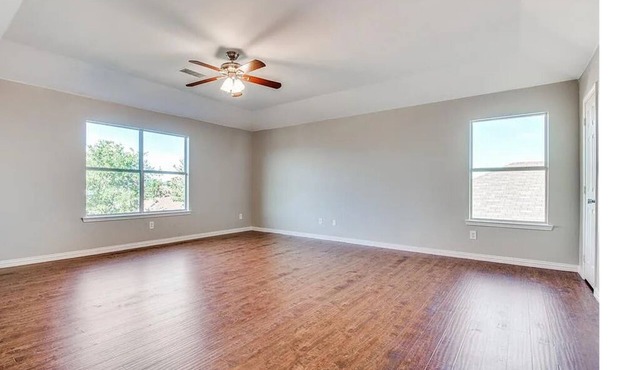 Breathtaking and spacious 2 story home!