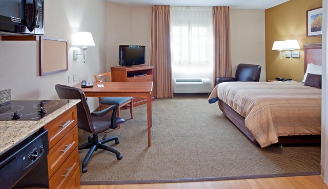 Candlewood Suites League City by IHG