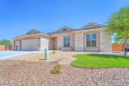 Carlsbad Retreat w/Fire Pit & Fenced Yard!