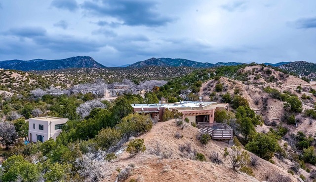 Casa del Encanto - 6BR Abobe with Panoramic Views