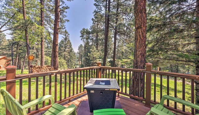 'Casa Verde' Cabin w/Fire Pit: 4 Mi to Ski