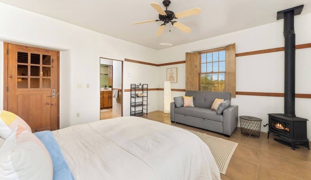 Casita Alpina, occupancy near Saguaro NP
