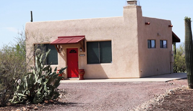 Casita Luminosa - Cozy Desert Getaway in Tucson