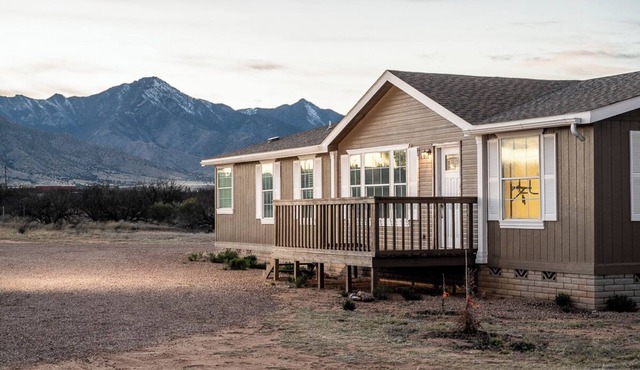 Casual desert getaway miles from Sierra Vista, Bisbee, and Tombstone