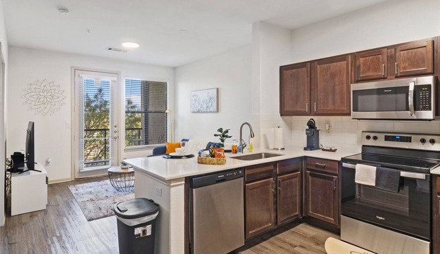 Charming 1-bd apartment in Frisco with Fitness Room, Work Space & Swimming Pool