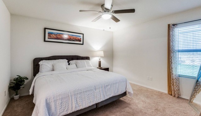 Charming 3-bedroom house with AC and WiFi in lovely Dallas