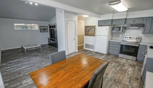 Charming 3-bedroom house in lovely River Ridge near MSY airport in River Ridge