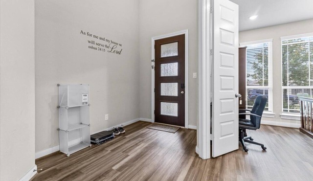 Charming bed Peaceful and spacious in enjoyable Cypress with AC, WiFi