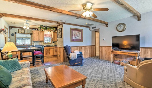 Charming Ingram Home w/Yard & Furnished Patio!