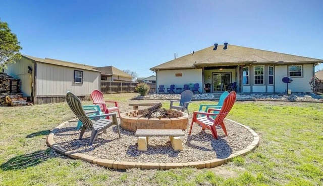 Charming Retreat-Firepit/Boat Ramp