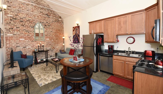 Charming Treme Cottage 3 Blocks From French Quarter in New Orleans