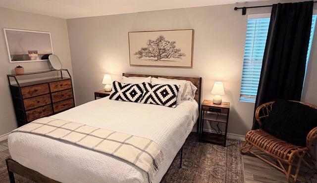 Chic 1-bedroom apartment in Springtown, TX with AC, WiFi