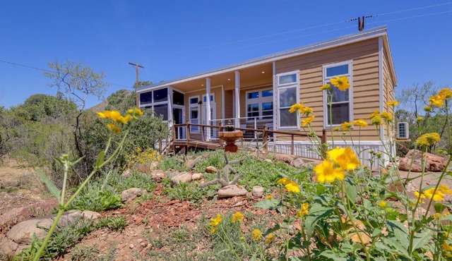 Chiricahua Bird/Sky Cabin by Cave Creek Canyon