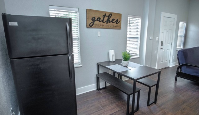 Classic 1br/1ba Charming Apt w/Modern Upgrades in San Antonio