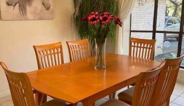 Close to 6 Flags Airport & Downtown 3BR sleeps 8