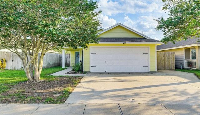 Corpus Christi Home w/Patio < 10 Mi to Beach