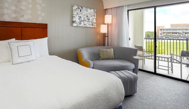 Courtyard by Marriott Dallas Arlington South in Arlington