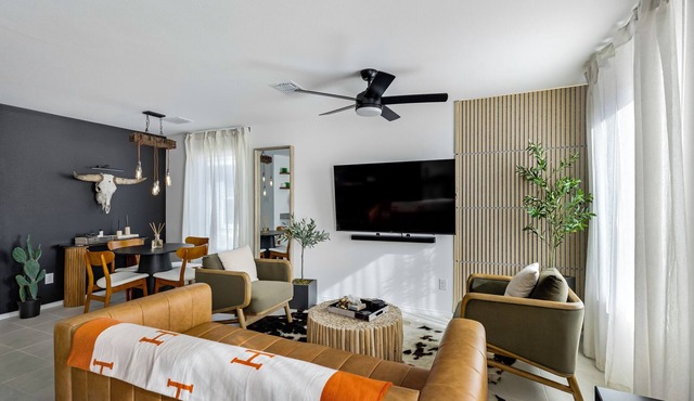 Cowboy’s Cozy & Modern Retreat
