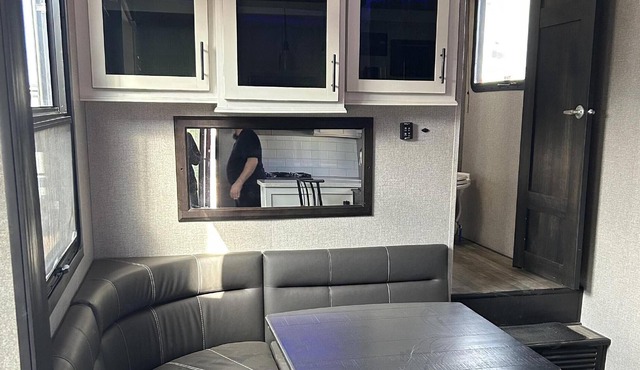 Cozy 2-Bedroom Fifth Wheel Retreat with Outdoor Patio