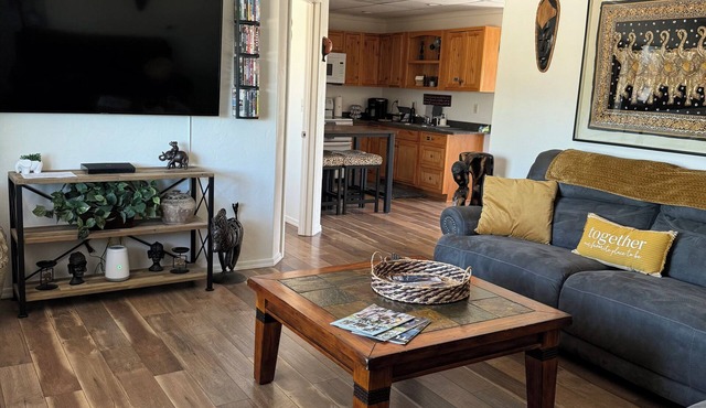 Cozy 2-bedroom house in adorable Benson with AC comfort