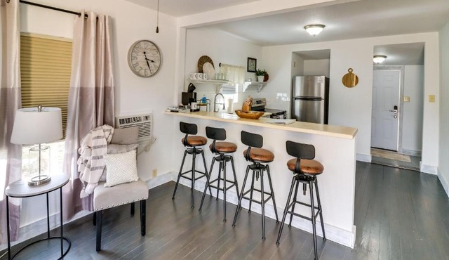 Cozy Ballinger Vacation Rental w/Deck & Grill!