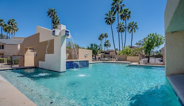 Cozy Condo! New low rates for Spring/Summer 2026! Pet Friendly!