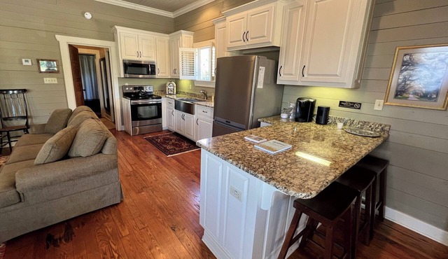 Cozy Cottage in the heart of downtown Saint Francisville, Louisiana in Saint Francisville