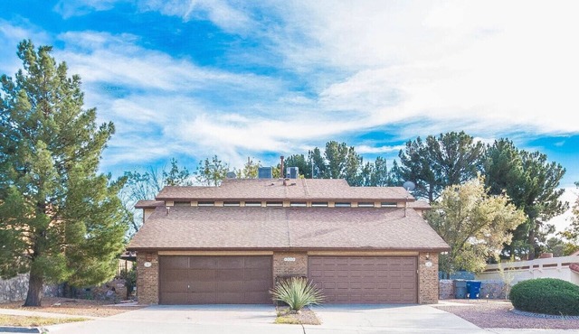 Cozy Home w/Private Patio, KingBed, Fireplace, BBQ