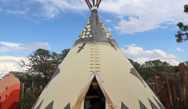 Cozy Oso Tipi a unique Glamping experience at El Mistico Ranch