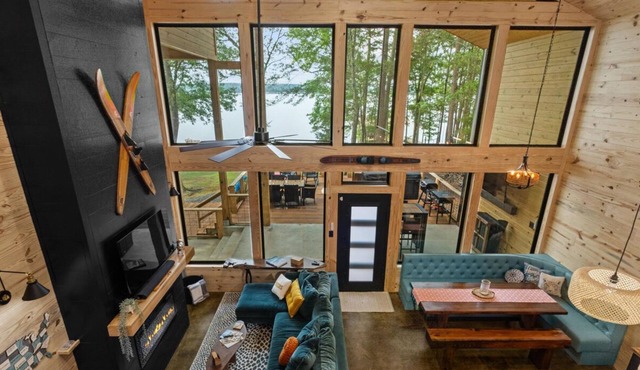Cypress Bungalow Retreat on Lake Claiborne +RV pad - Sleeps 12 | Hot Tub | Deck & Patio Dining in Homer