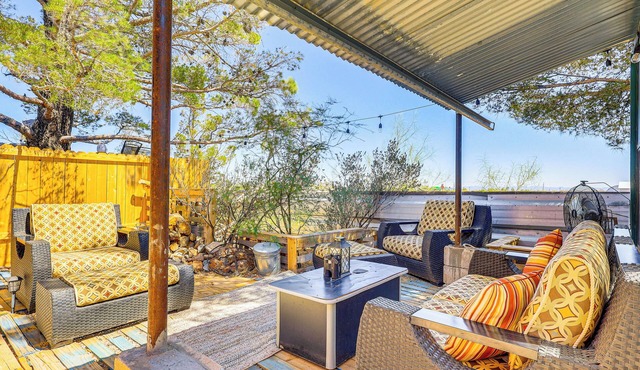 Desert Hideaway w/Patio Lounge in Columbus!