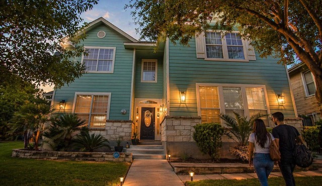 Downtown Dawson: Private Cinema, Arcade, Gym & Luxury Living near River Walk in San Antonio