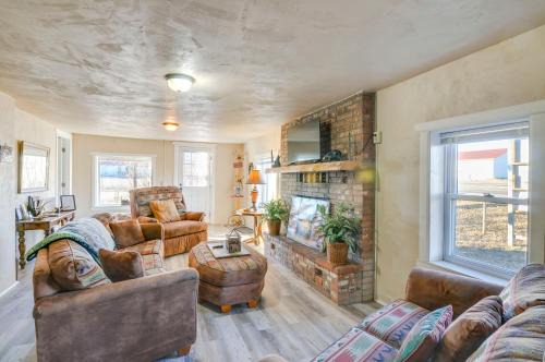Downtown Del Norte Home Near Hiking & Fishing!