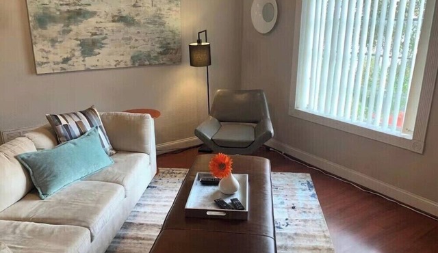Downtown Fort Worth Chic Apartment