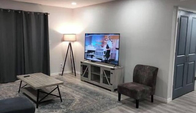 Eastside 3 bed 2 bath, King en suite & fast Wifi